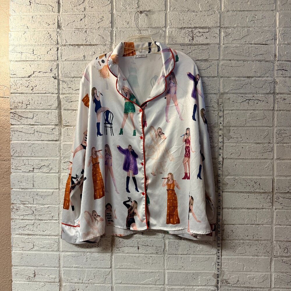 ✨ SHESHOW Taylor Swift Print Satin Pajama Top | XXL ✨ - Picture 2 of 10